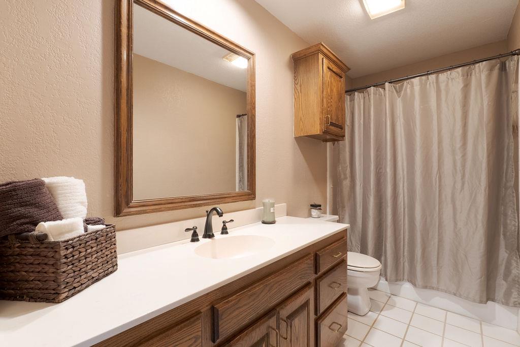1209 Castle Creek Street Property Photo 34