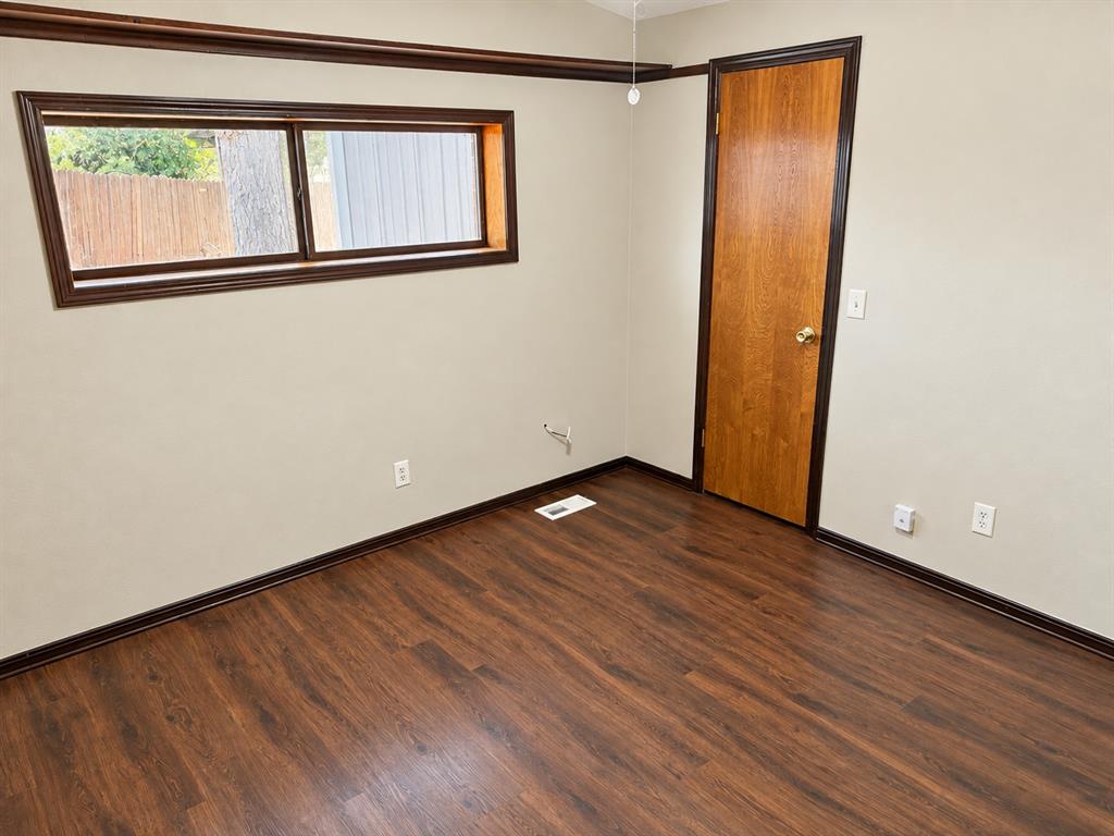 2515 Thomas Circle Property Photo 16
