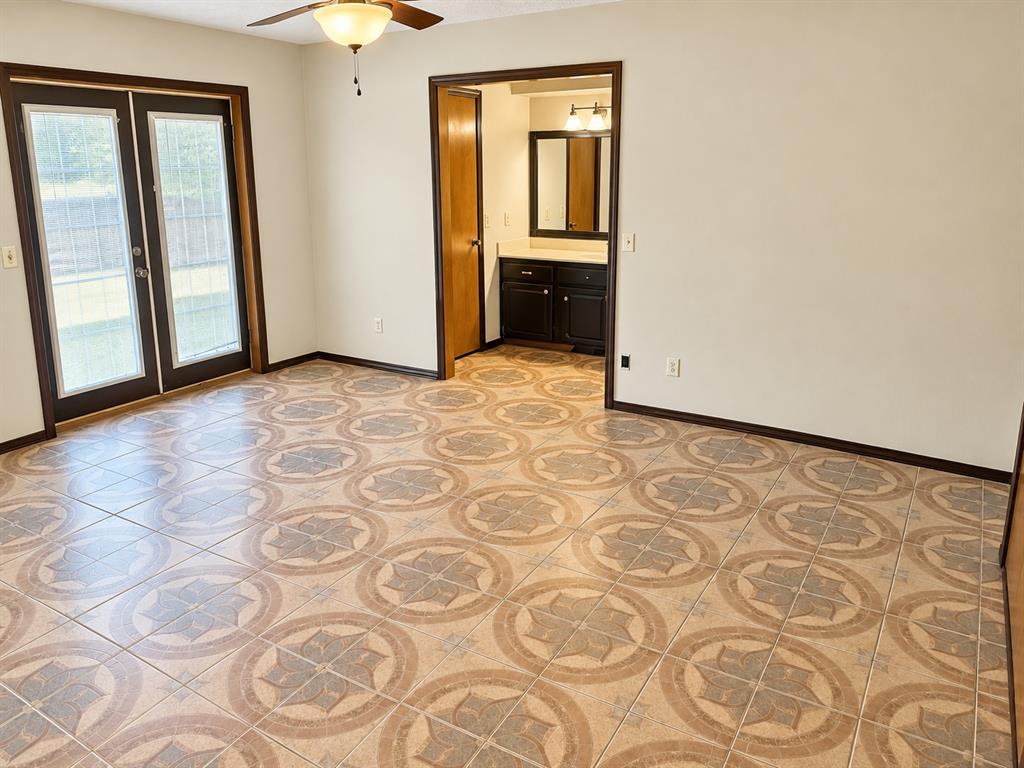 2515 Thomas Circle Property Photo 18