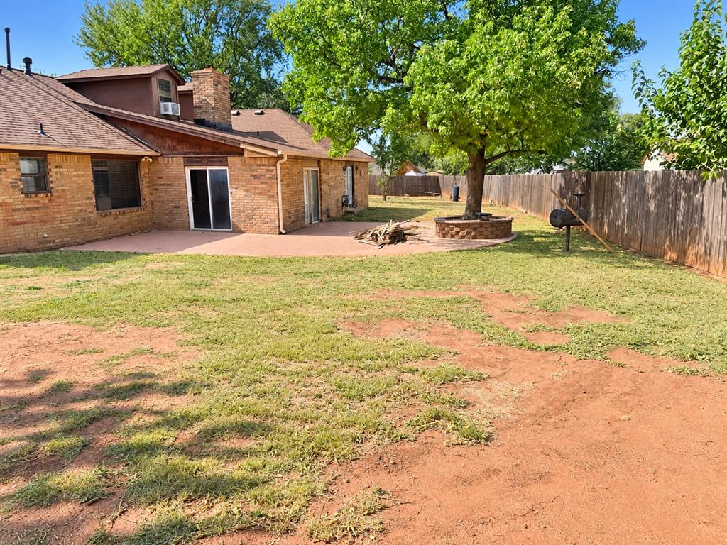 2515 Thomas Circle Property Photo 22