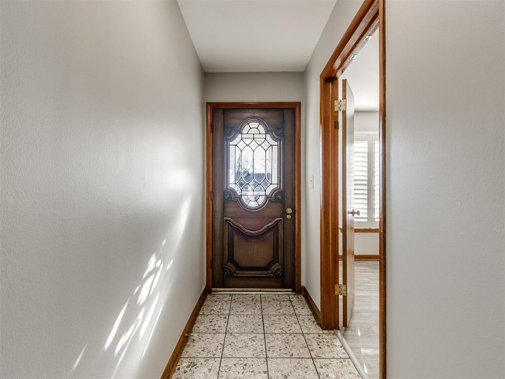 421 Foreman Avenue Property Photo 2