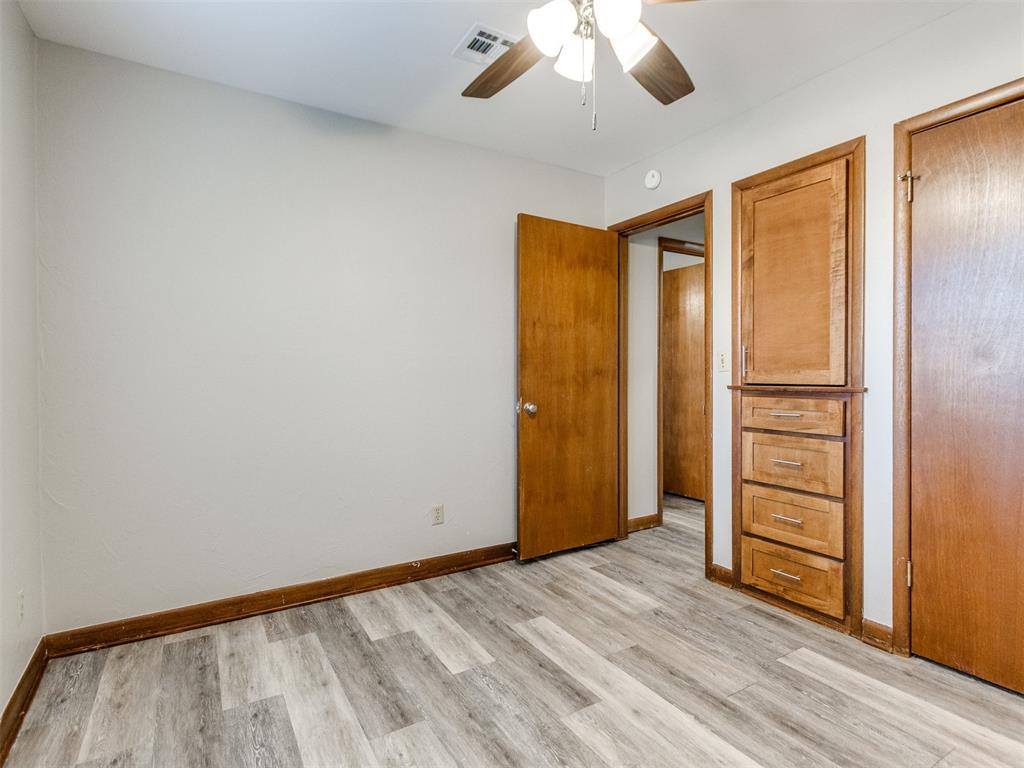 421 Foreman Avenue Property Photo 18