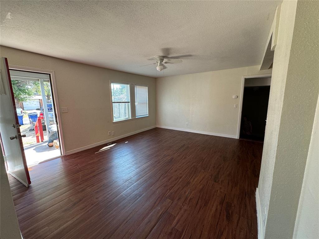 1307 Sheffield Road Property Photo 4