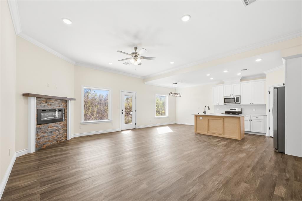 12444 Oak Alley Property Photo 2