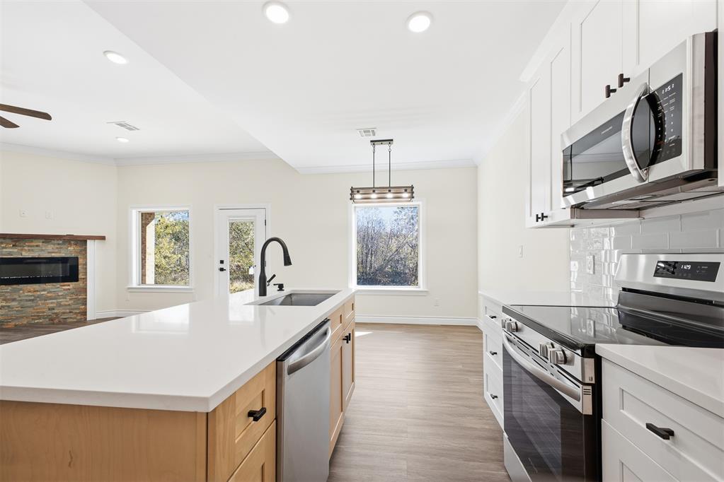 12444 Oak Alley Property Photo 9