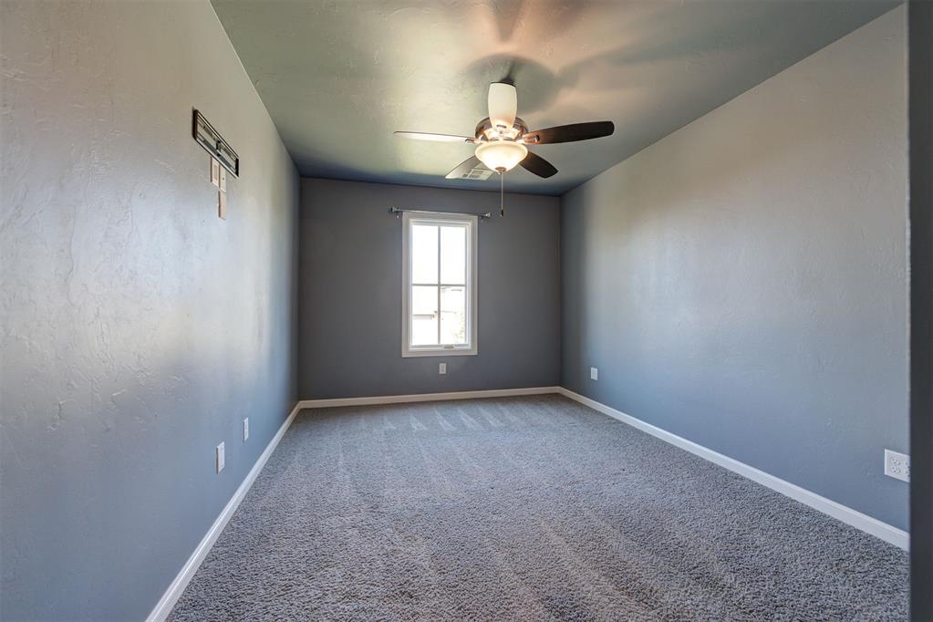 15704 James Thomas Court Property Photo 17