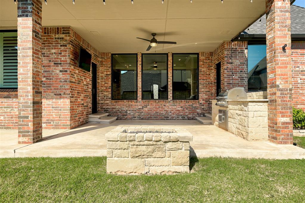 15704 James Thomas Court Property Photo 25