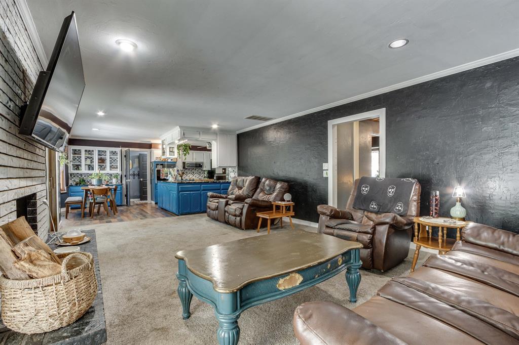 8009 Magnolia Property Photo 7
