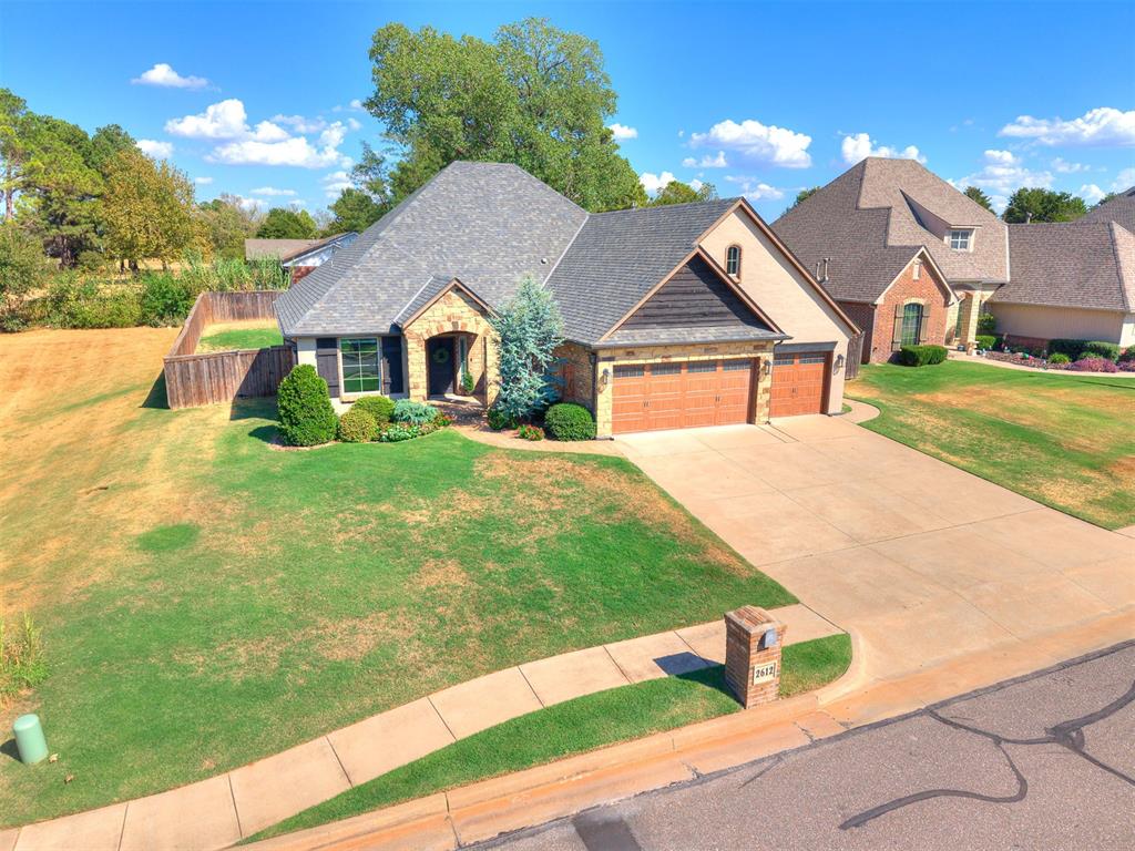 2612 Cheval Pointe Drive Property Photo 11