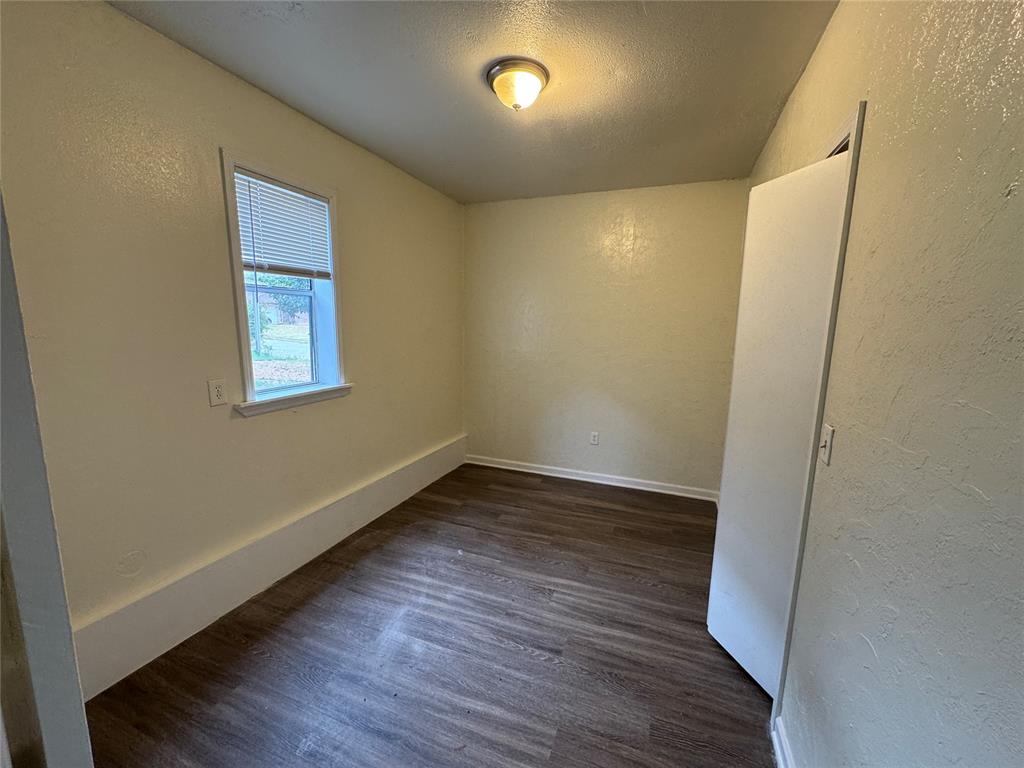 108 London Lane Property Photo 10