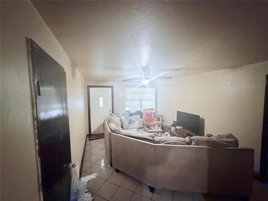 3208 Se Parker Drive Property Photo 2