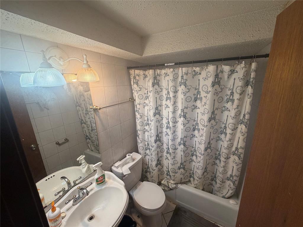 3208 Se Parker Drive Property Photo 3