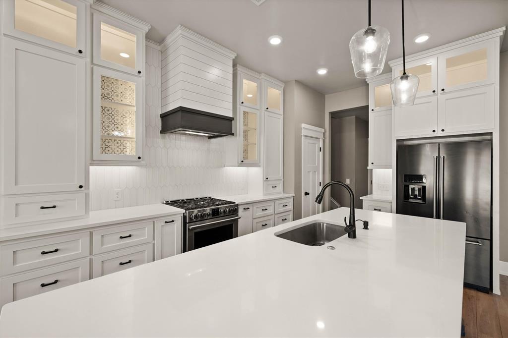 10820 Wild Horse Creek Drive Property Photo 3