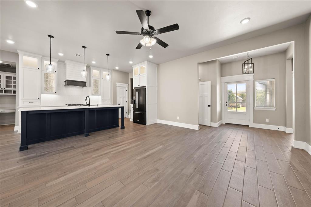 10820 Wild Horse Creek Drive Property Photo 7