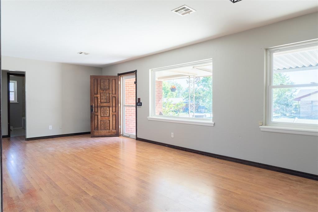 722 Cinmac Street Property Photo 5