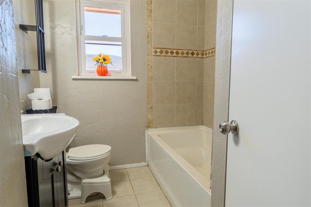 722 Cinmac Street Property Photo 14