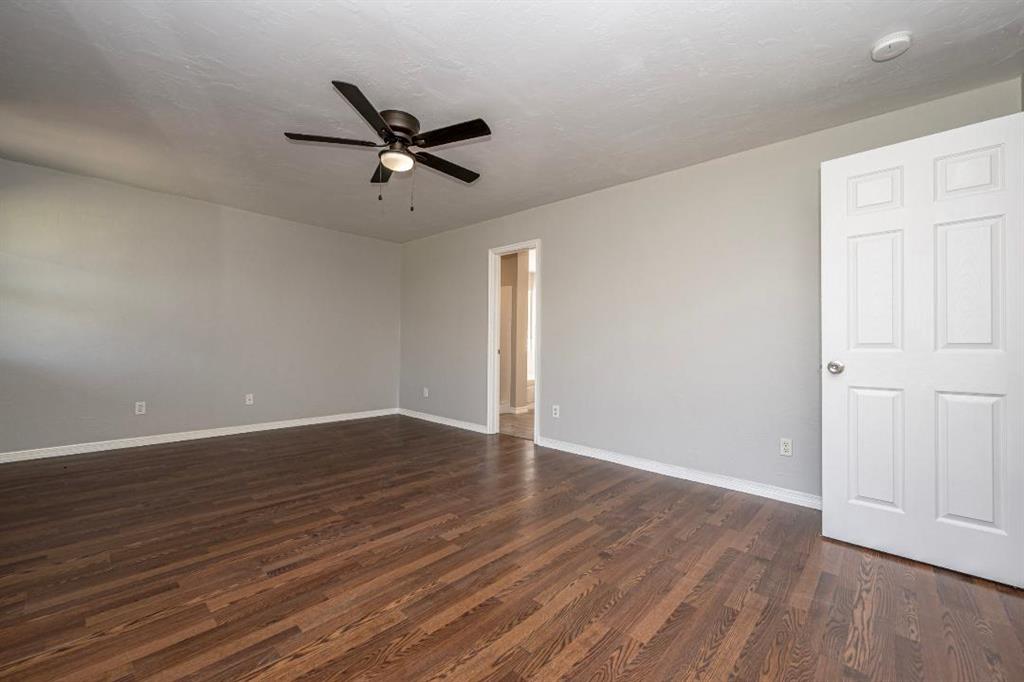 11613 Sw 11th Street Property Photo 13