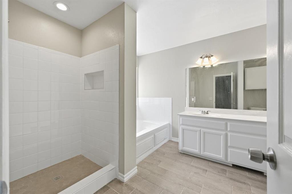 11613 Sw 11th Street Property Photo 16