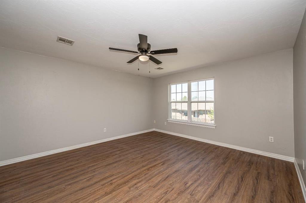 11613 Sw 11th Street Property Photo 23