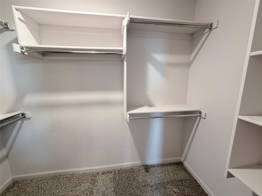 18137 Autumn Grove Drive Property Photo 14
