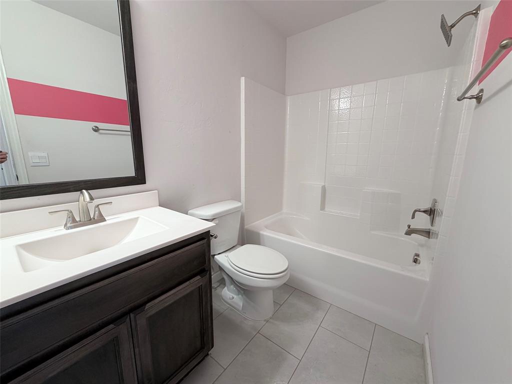 18137 Autumn Grove Drive Property Photo 18
