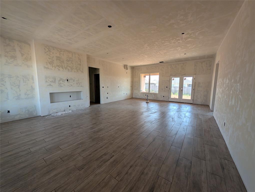 5012 Fieldstone Drive Property Photo 3