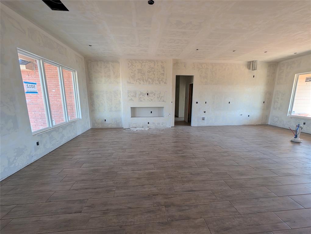 5012 Fieldstone Drive Property Photo 4