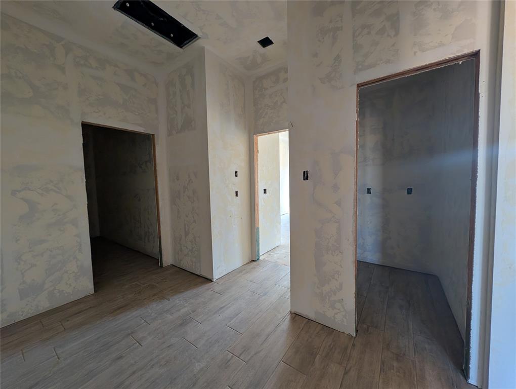 5012 Fieldstone Drive Property Photo 5