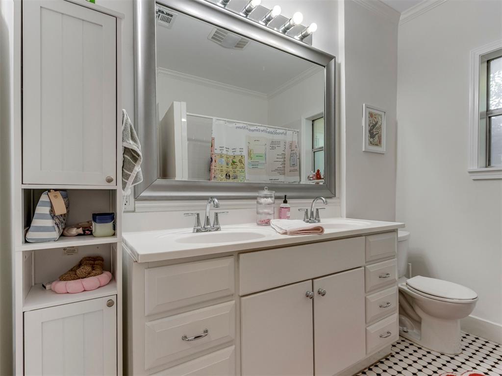 1025 Nw 34th Street Property Photo 25