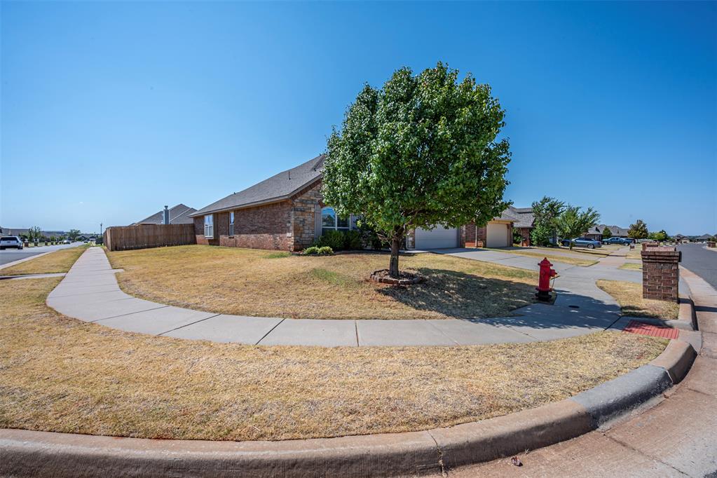 3300 Nw 160th Street Property Photo 4