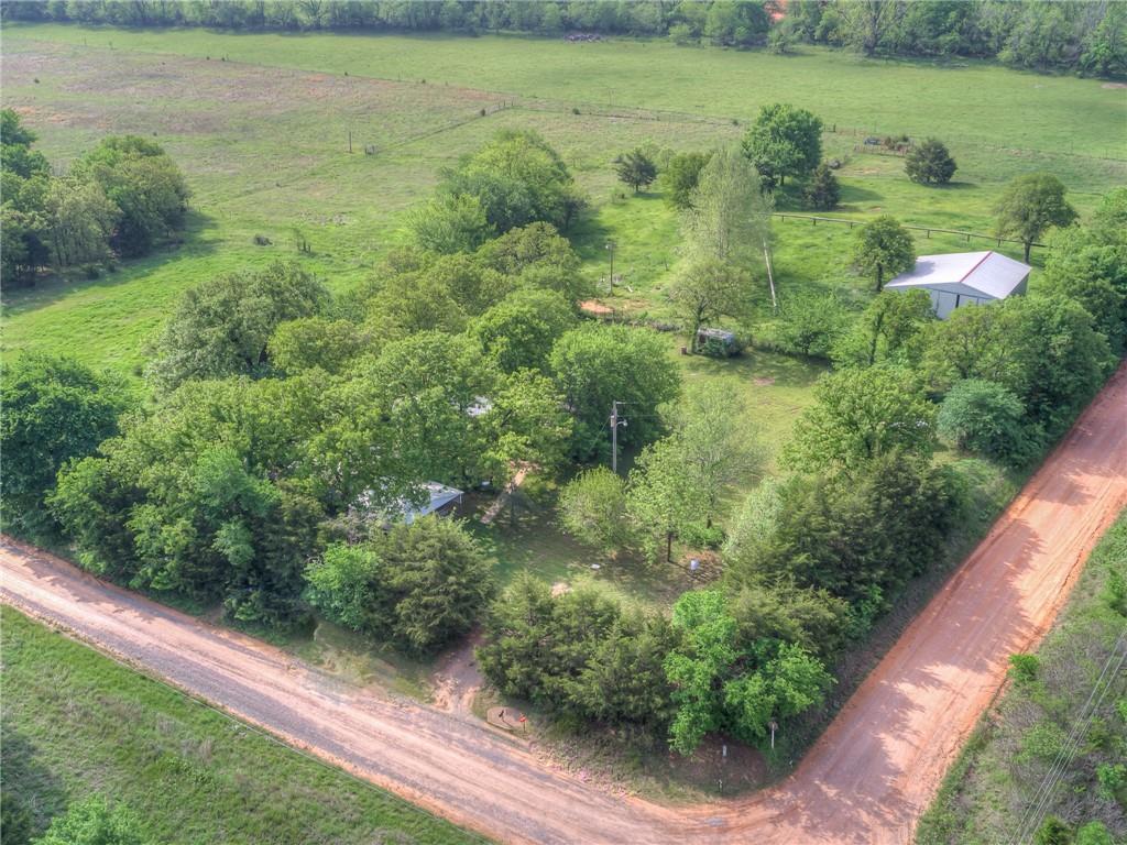 340013 E 810 Road Property Photo 3