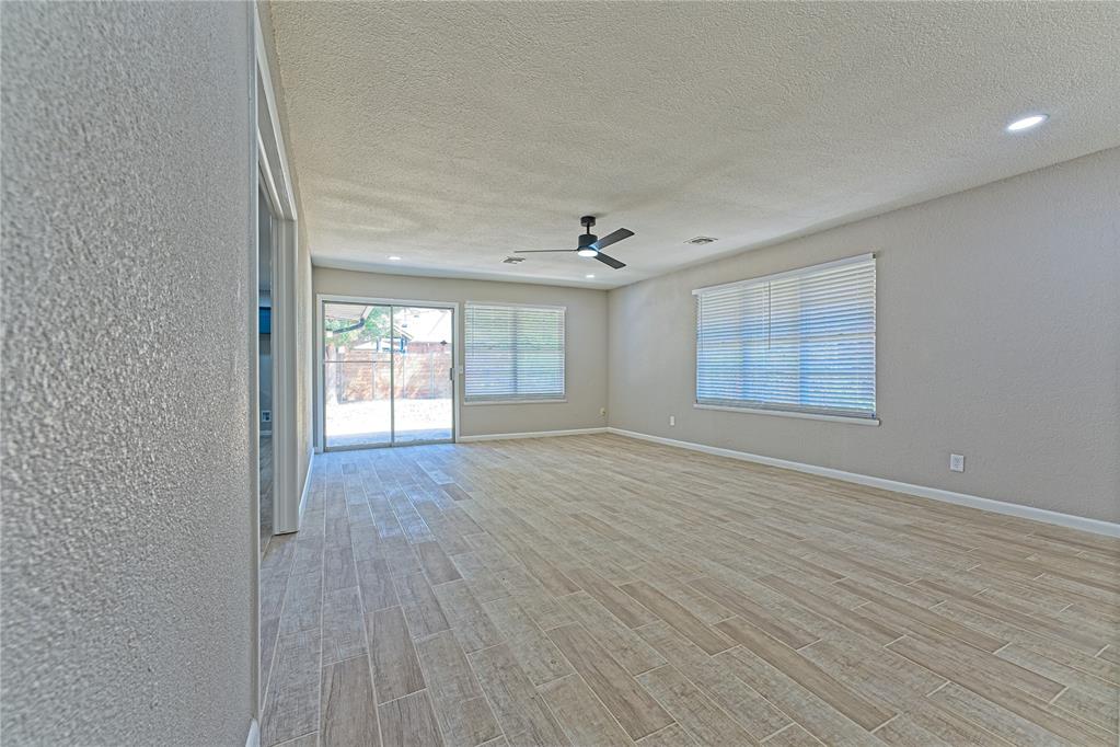3105 W Britton Road Property Photo 5