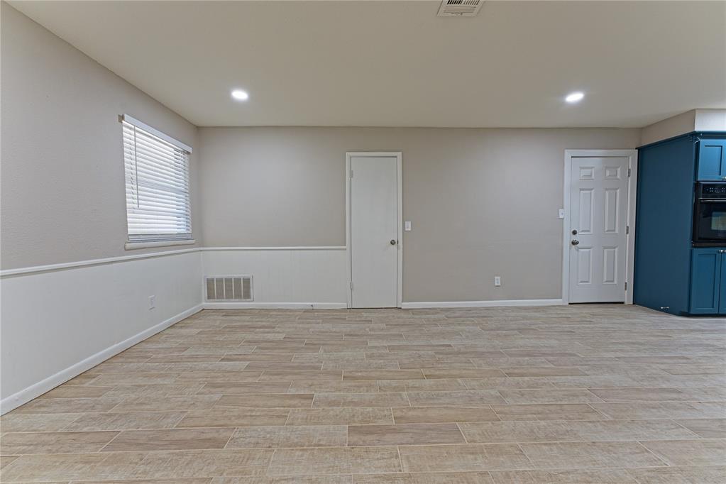 3105 W Britton Road Property Photo 7