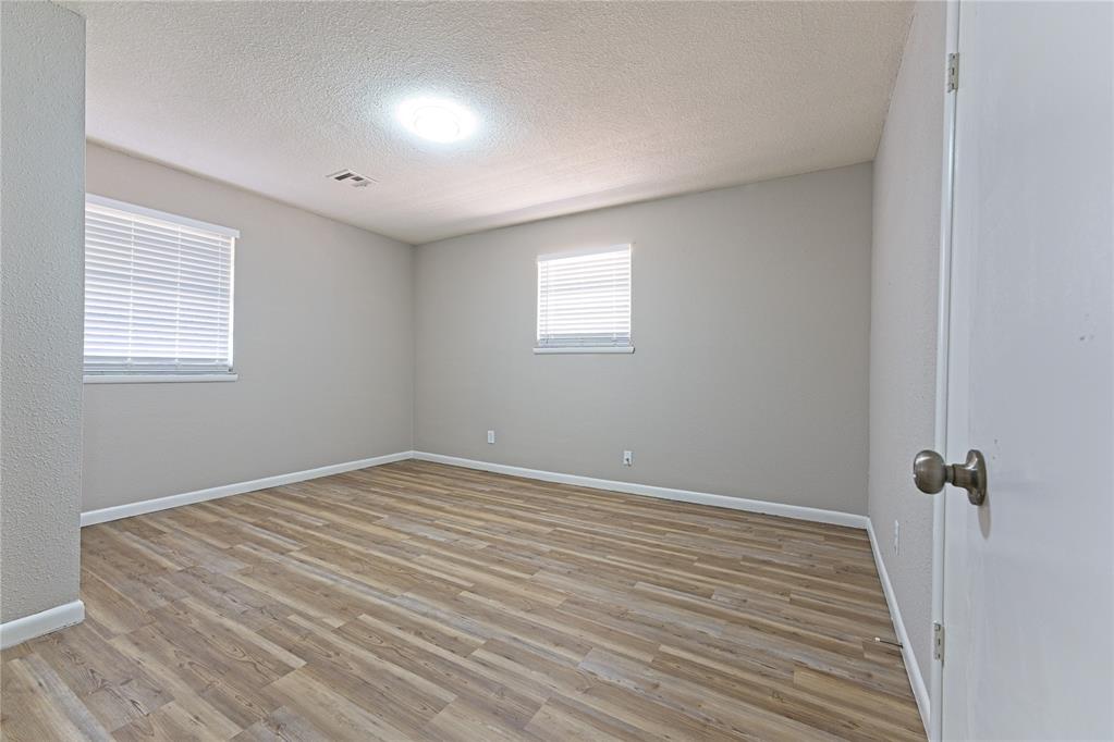 3105 W Britton Road Property Photo 15
