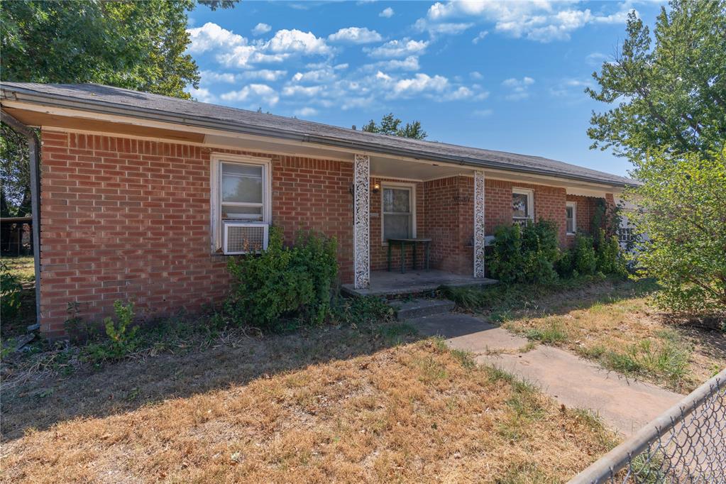1923 W Louisiana Avenue Property Photo 2