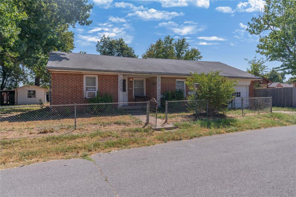 1923 W Louisiana Avenue Property Photo 4