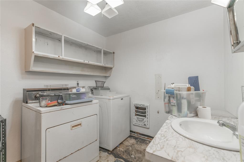 1923 W Louisiana Avenue Property Photo 14