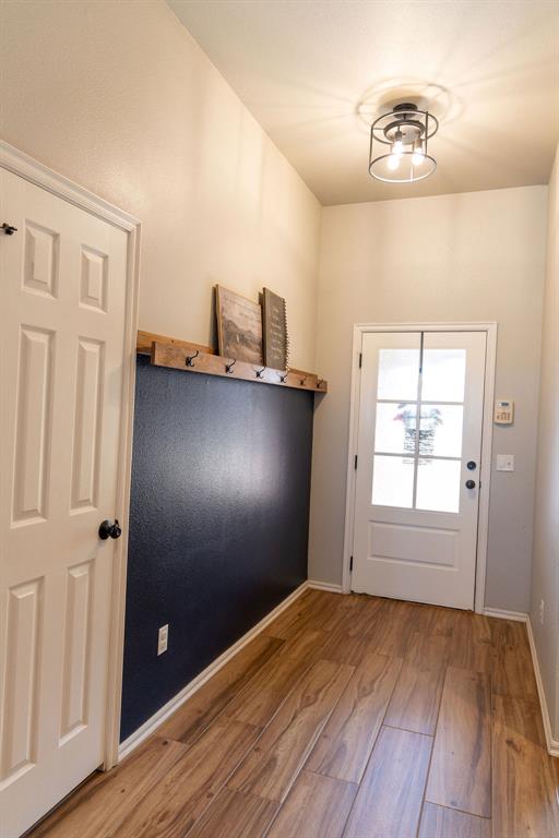 4412 Applegate Drive Property Photo 3