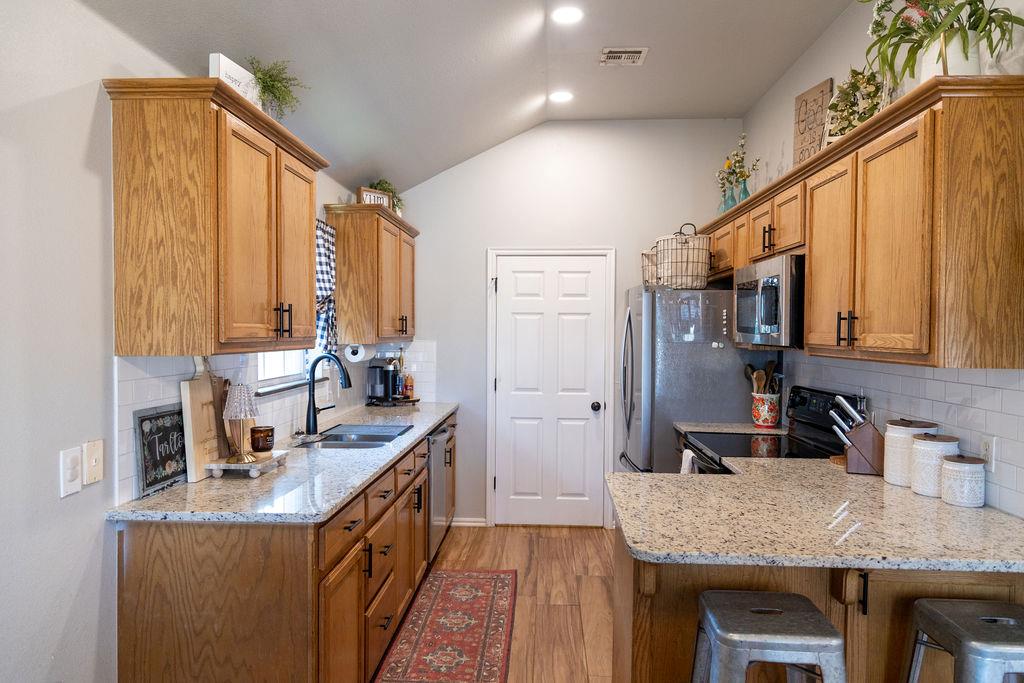 4412 Applegate Drive Property Photo 4