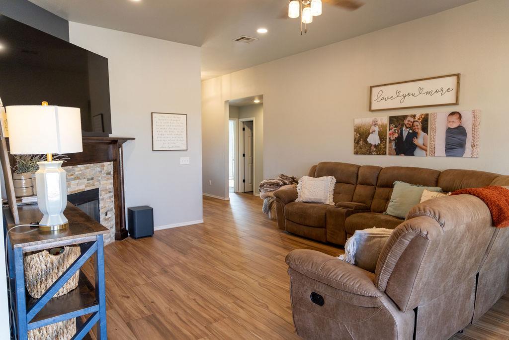4412 Applegate Drive Property Photo 9