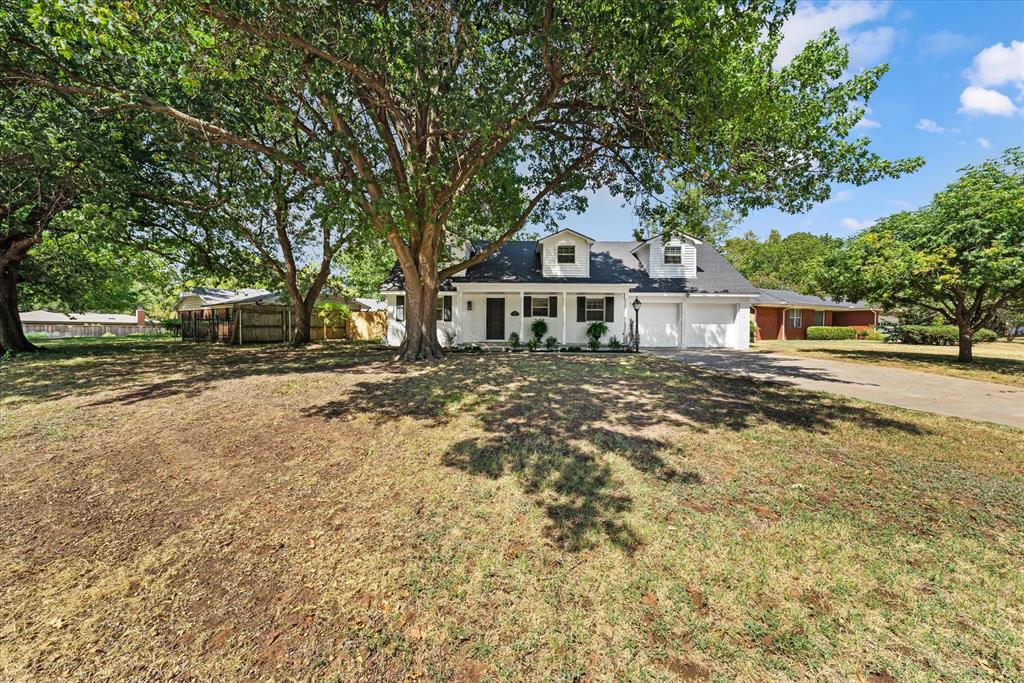 1632 Rosemont Drive Property Photo 4
