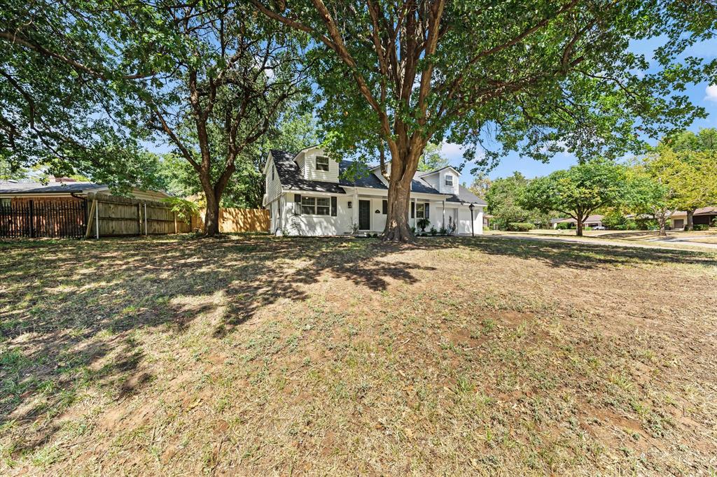 1632 Rosemont Drive Property Photo 8