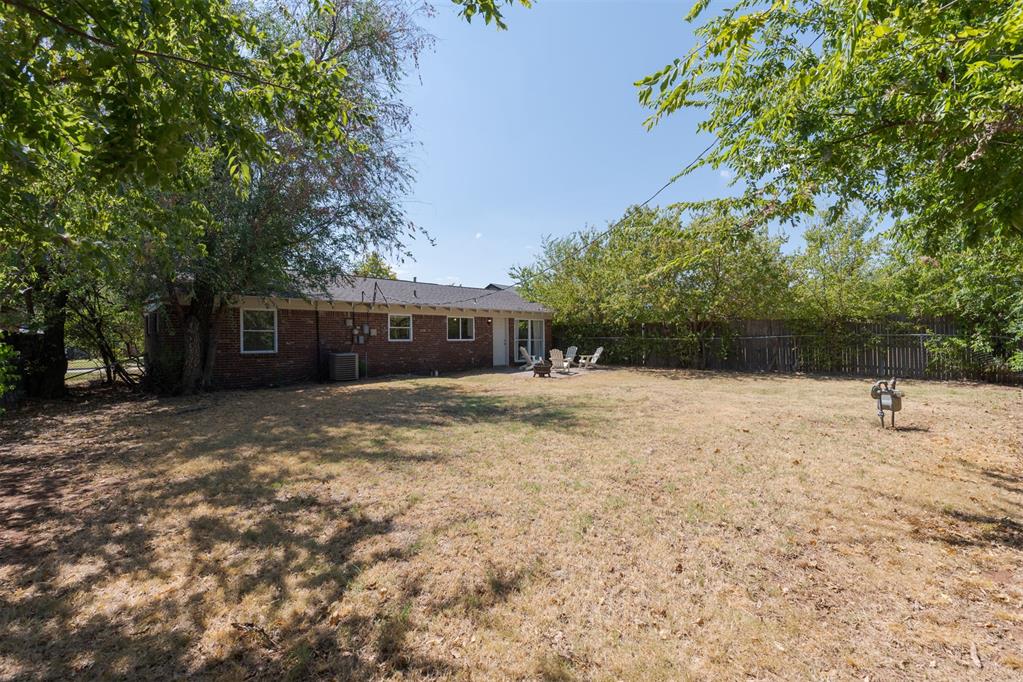 2321 Huntleigh Drive Property Photo 32