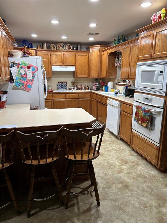 521 W Roh Street Property Photo 6