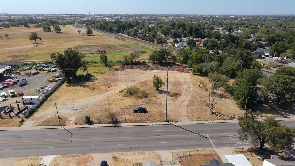 710 Se 44th Street Property Photo 1