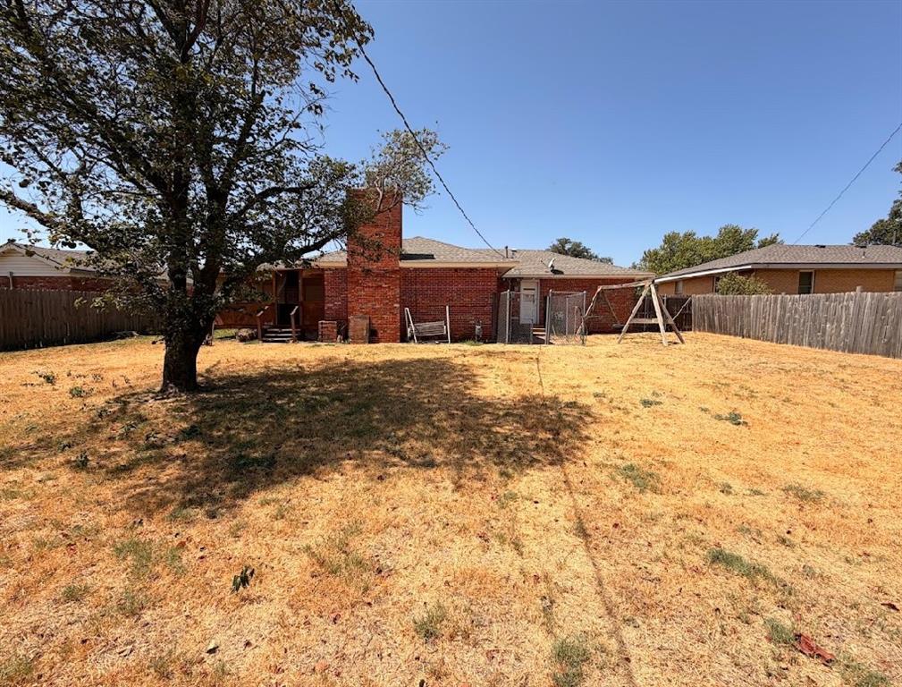 116 Sunset Street Property Photo 9