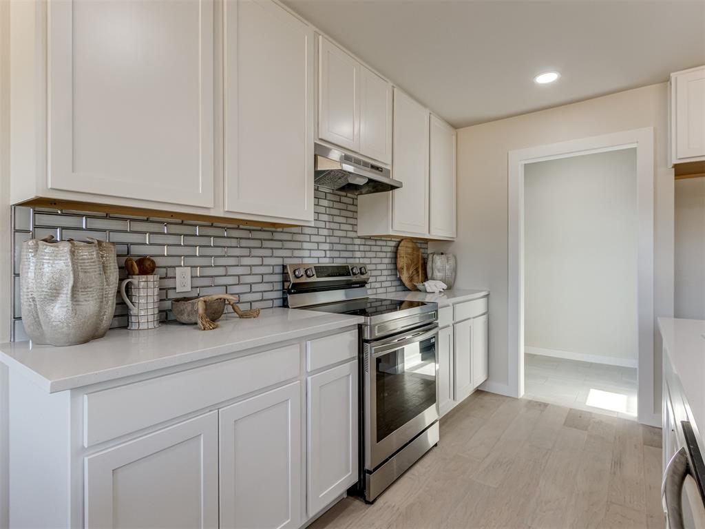 832 Nw 105th Street Property Photo 13