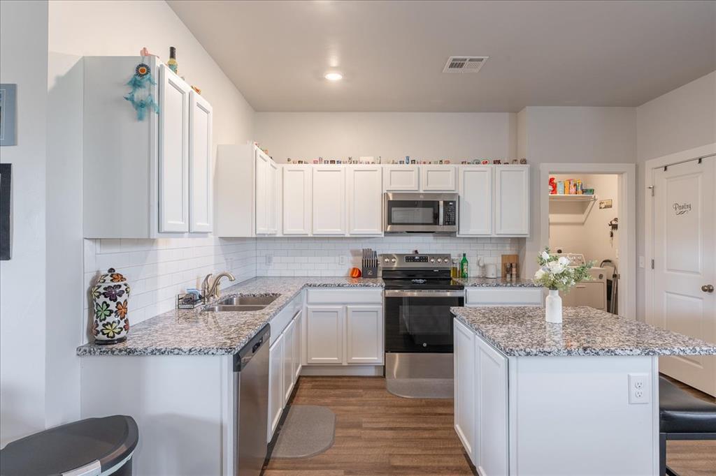 504 Evergreen Way Property Photo 11