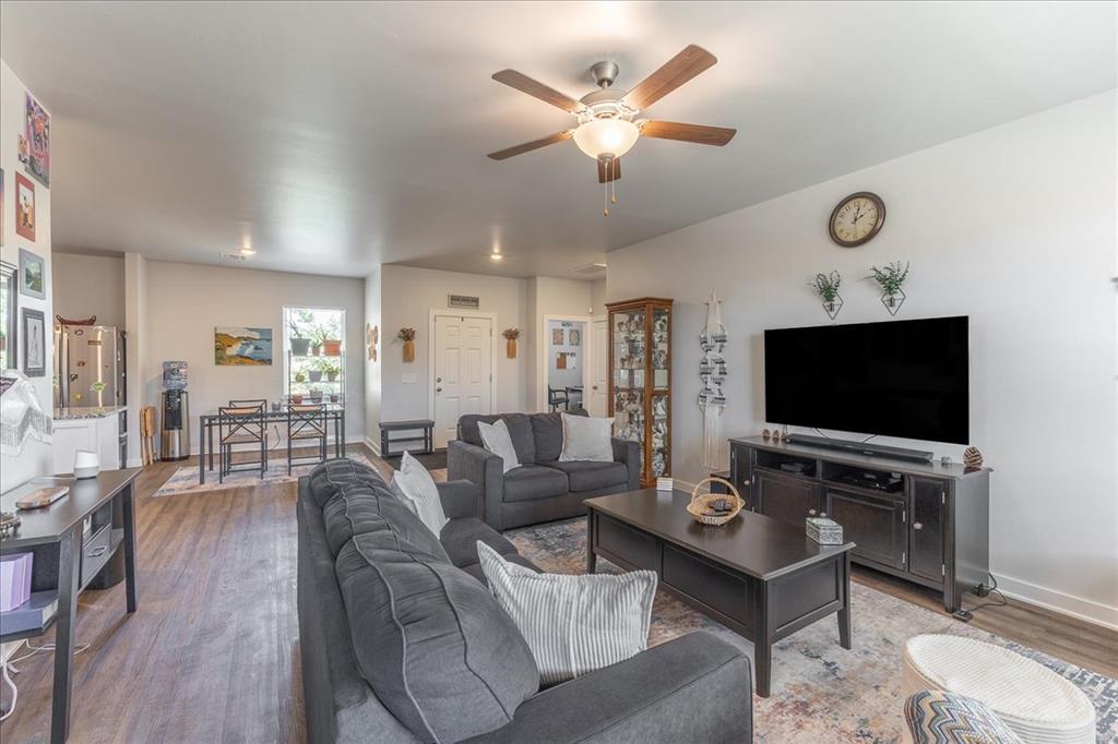 504 Evergreen Way Property Photo 16