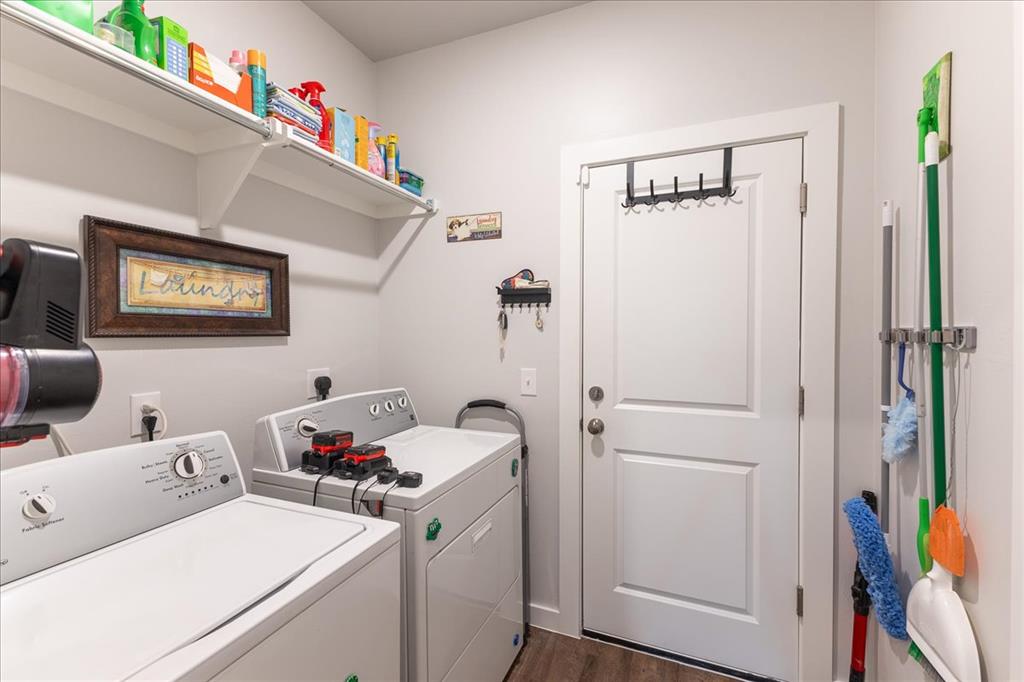 504 Evergreen Way Property Photo 35